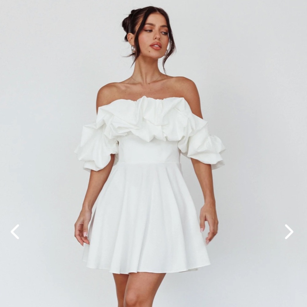 Mini White Off The Shoulder Dress Size L
